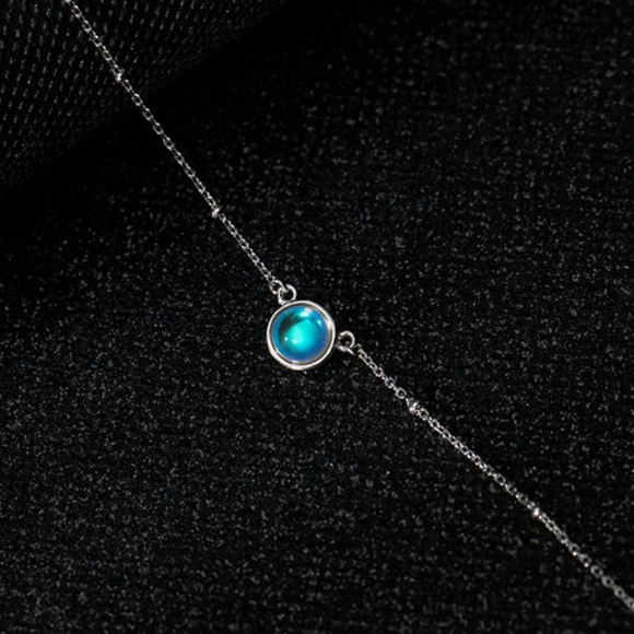 *New!* Gorgeous Silver Moonstone Necklace - Picture 3 of 4